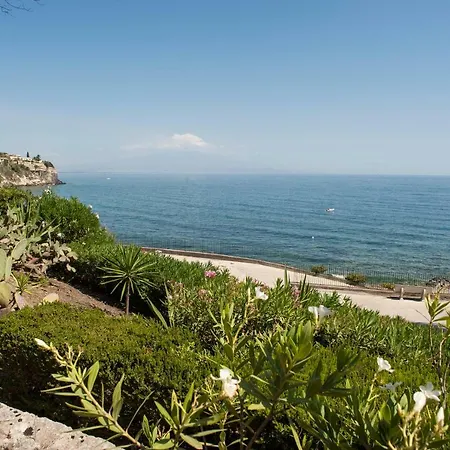 La Terrazza Sul Mare Holiday home Brucoli
